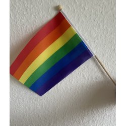 Pride regnbueflag, p trpind, Medium