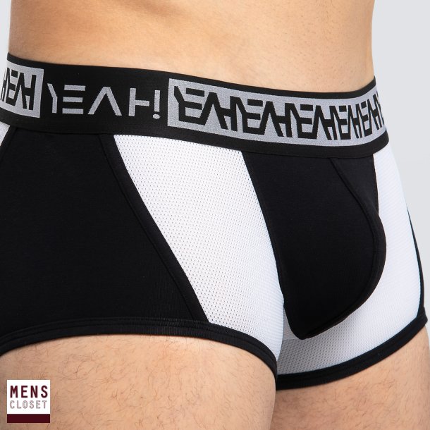 ACTION TRUNK  Black Echo