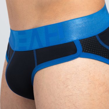 TRACK BRIEF · Black Vigor